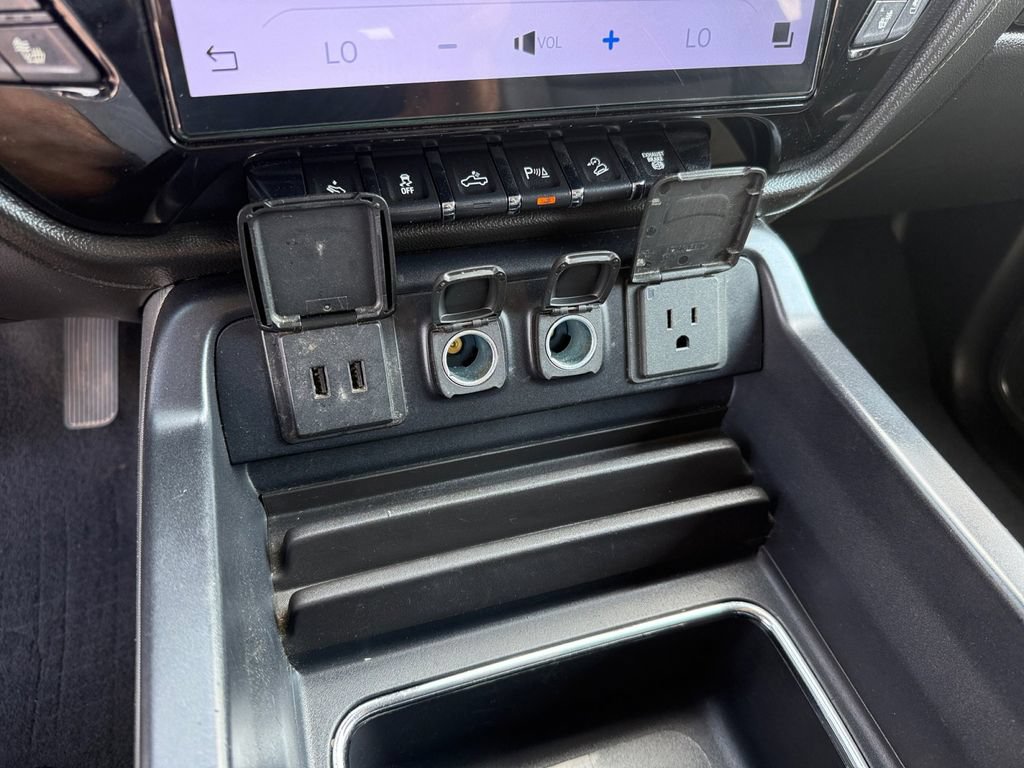 Used 2019 Chevrolet Silverado 2500 LTZ w/ Duramax Plus Package AWD/4WD image 21