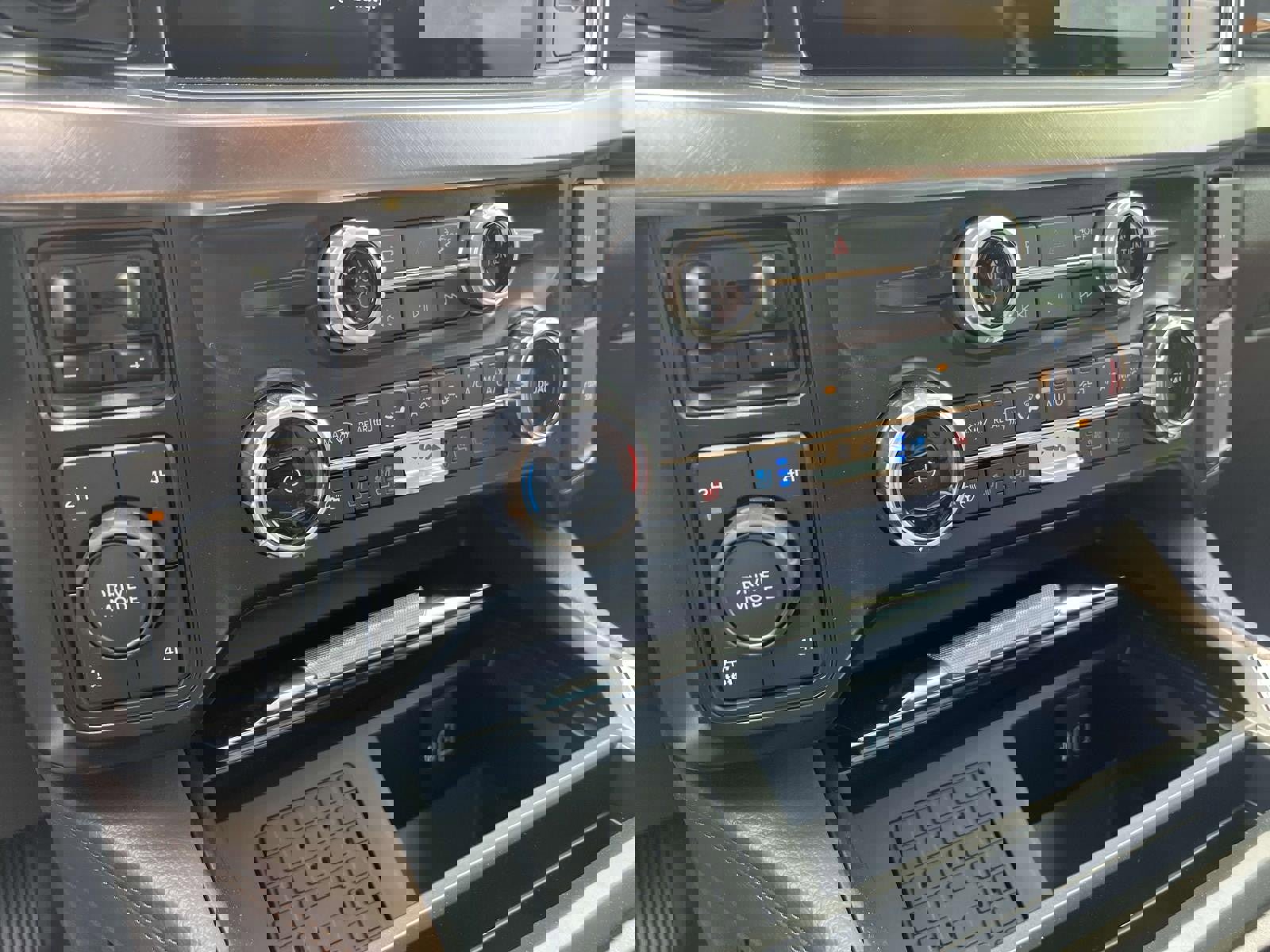 New 2025 Ford F250 King Ranch image 59