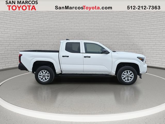 Used 2025 Toyota Tacoma SR image 4