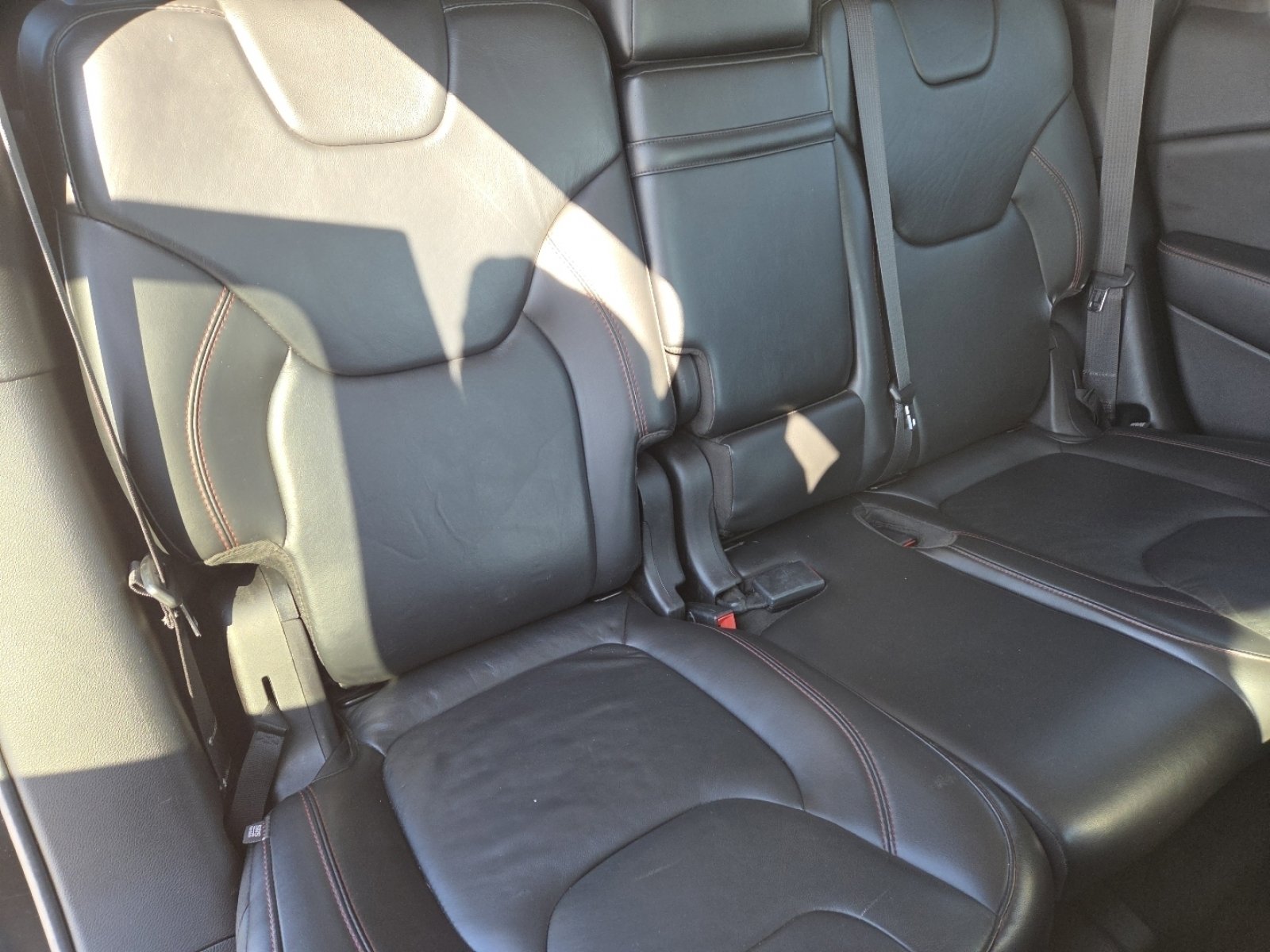 Used 2015 Jeep Cherokee Trailhawk image 20