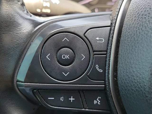 Used 2022 Toyota Camry SE w/ Convenience Package FWD image 24