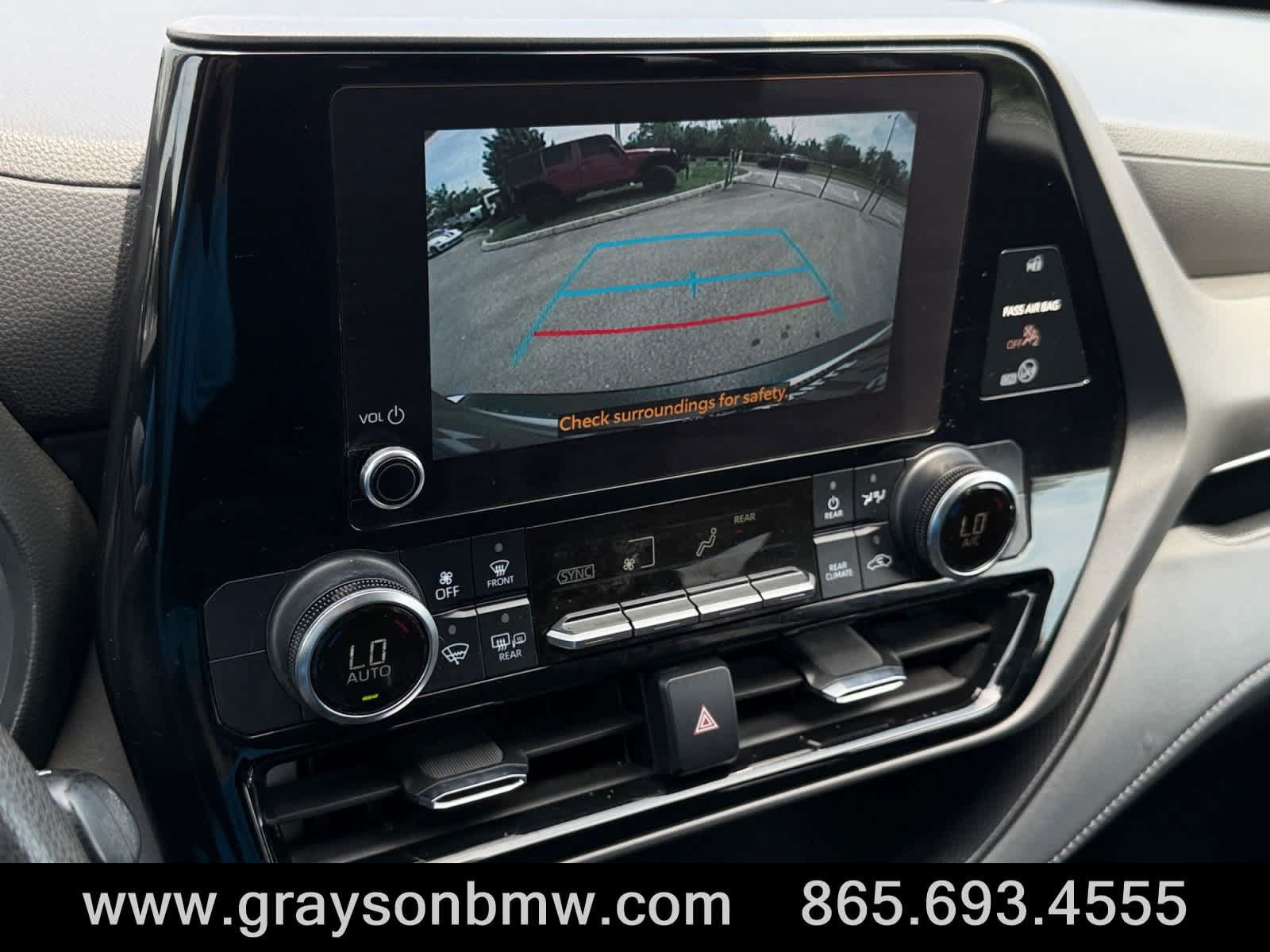 Used 2023 Toyota Highlander L FWD image 30