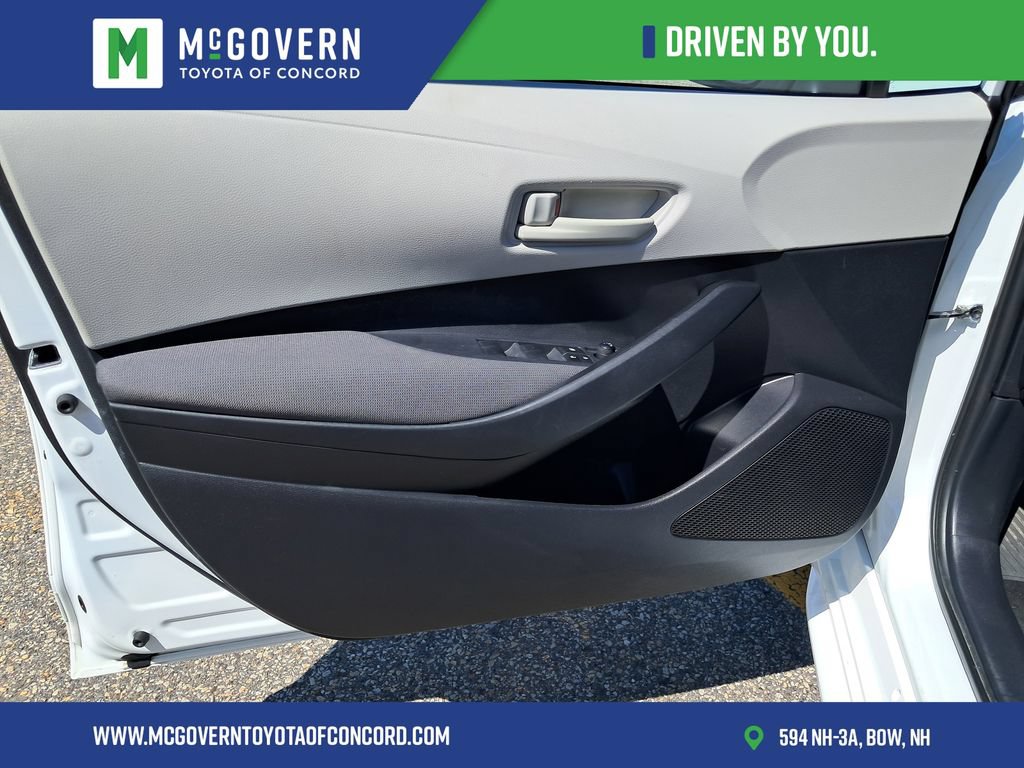 Used 2024 Toyota Corolla LE w/ LE Convenience Package FWD image 13