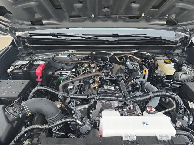 Certified 2025 Toyota Tacoma SR5 image 28