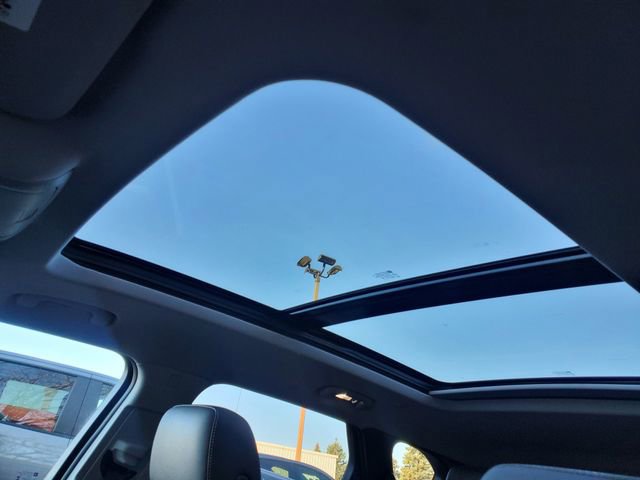 Certified 2024 Chevrolet Blazer LT w/ LPO, Black Grille Bar Package image 35