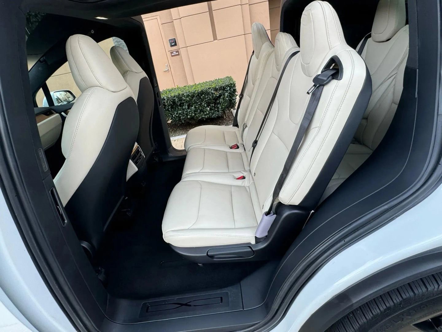 Used 2020 Tesla Model X Long Range AWD/4WD image 11