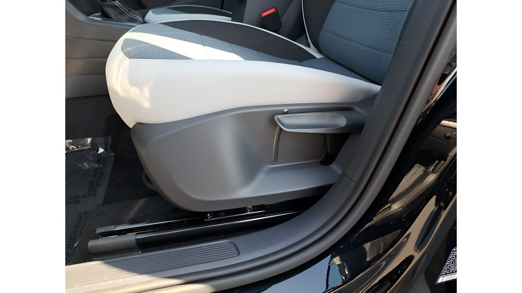 New 2025 Volkswagen Taos S AWD/4WD image 31