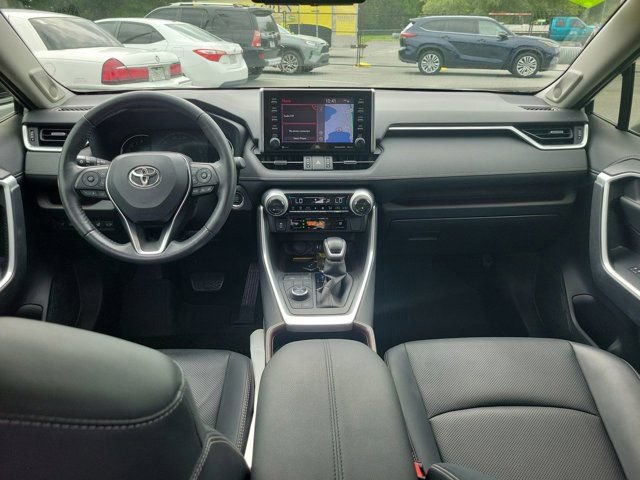 Used 2019 Toyota RAV4 Limited AWD/4WD image 21