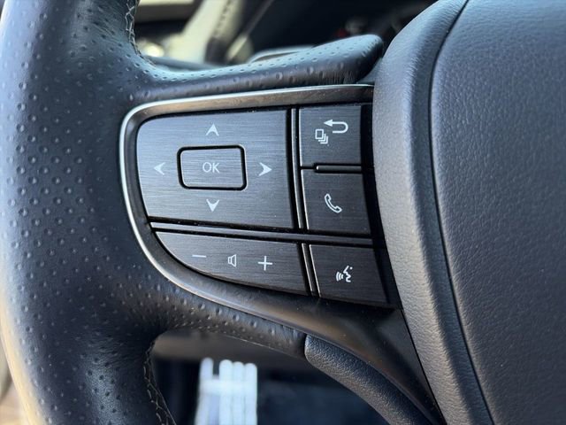 Used 2018 Lexus LS 500 F Sport w/ Performance Package image 22