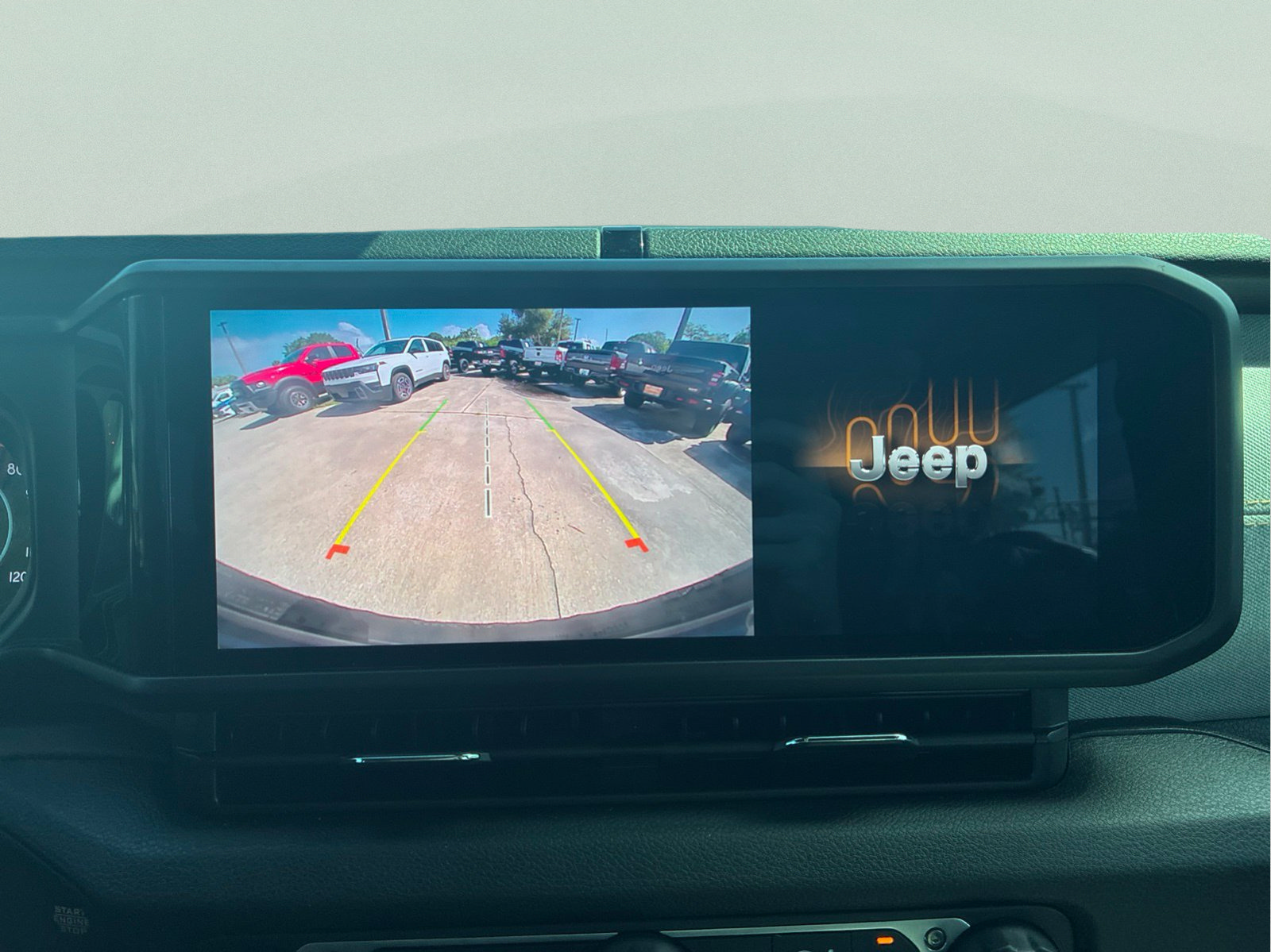 Certified 2025 Jeep Wrangler Sport AWD/4WD image 28