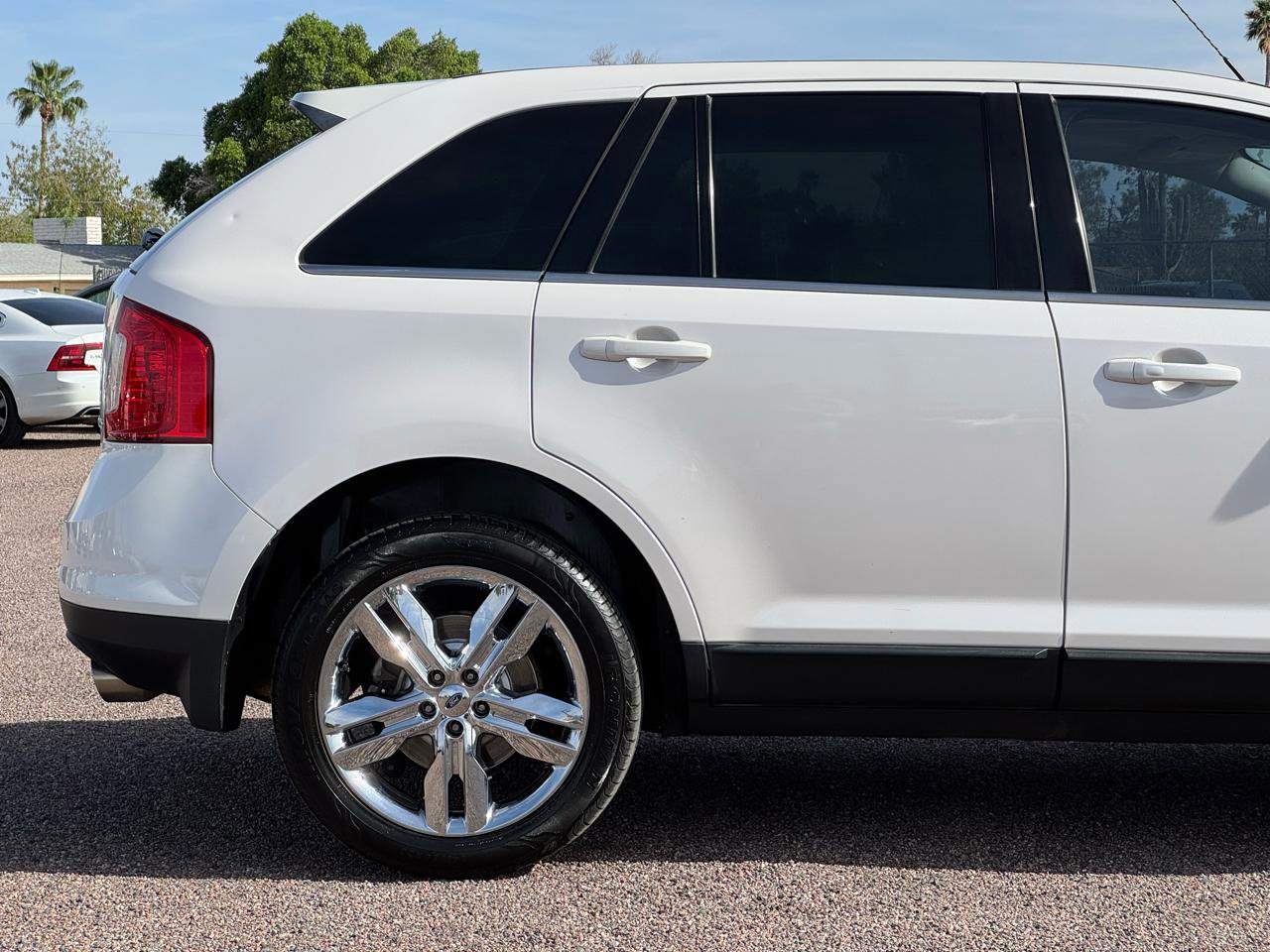 Used 2012 Ford Edge Limited FWD image 17