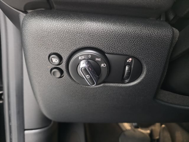 Used 2024 MINI Cooper SE FWD image 21