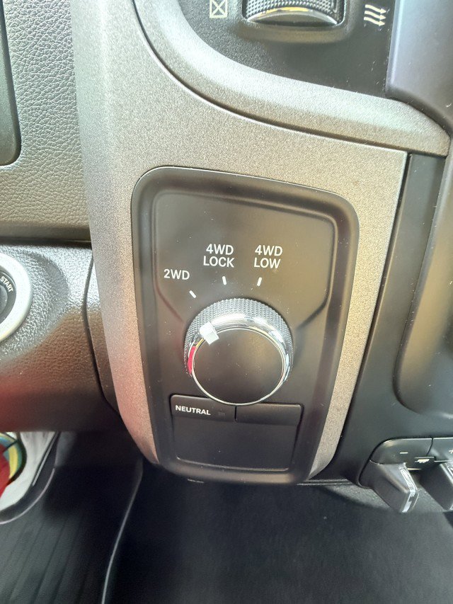 Used 2018 RAM 2500 Tradesman w/ Chrome Appearance Group image 15