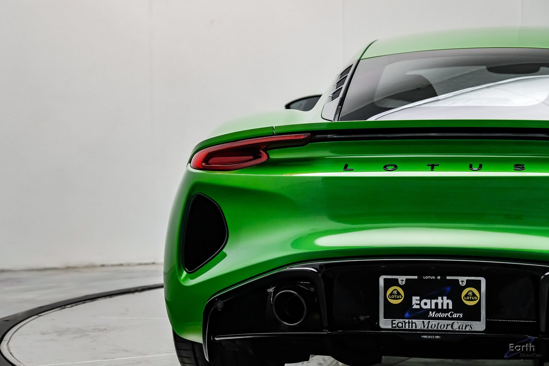 New 2026 Lotus Emira SE RWD image 17