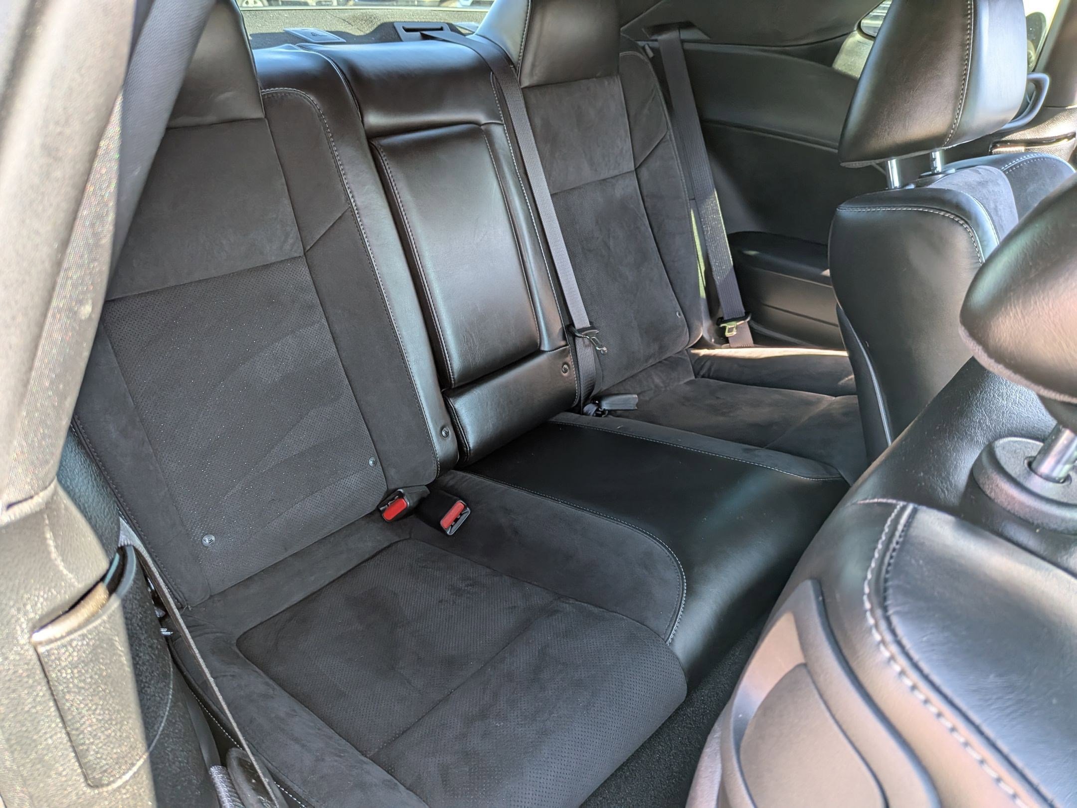 Used 2023 Dodge Challenger R/T w/ Plus Package image 30