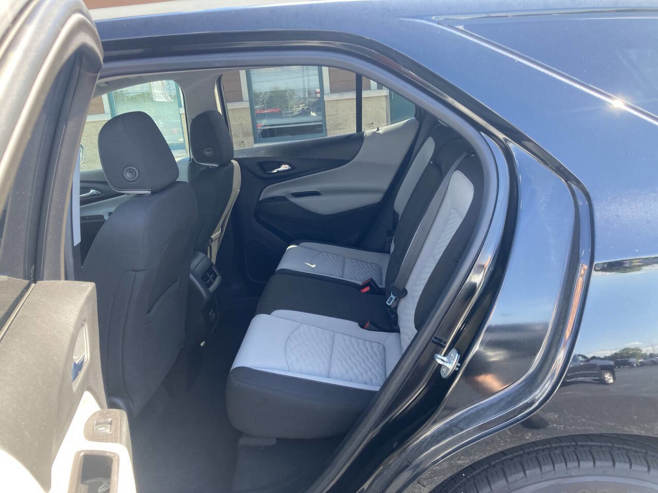 Used 2020 Chevrolet Equinox LT image 19