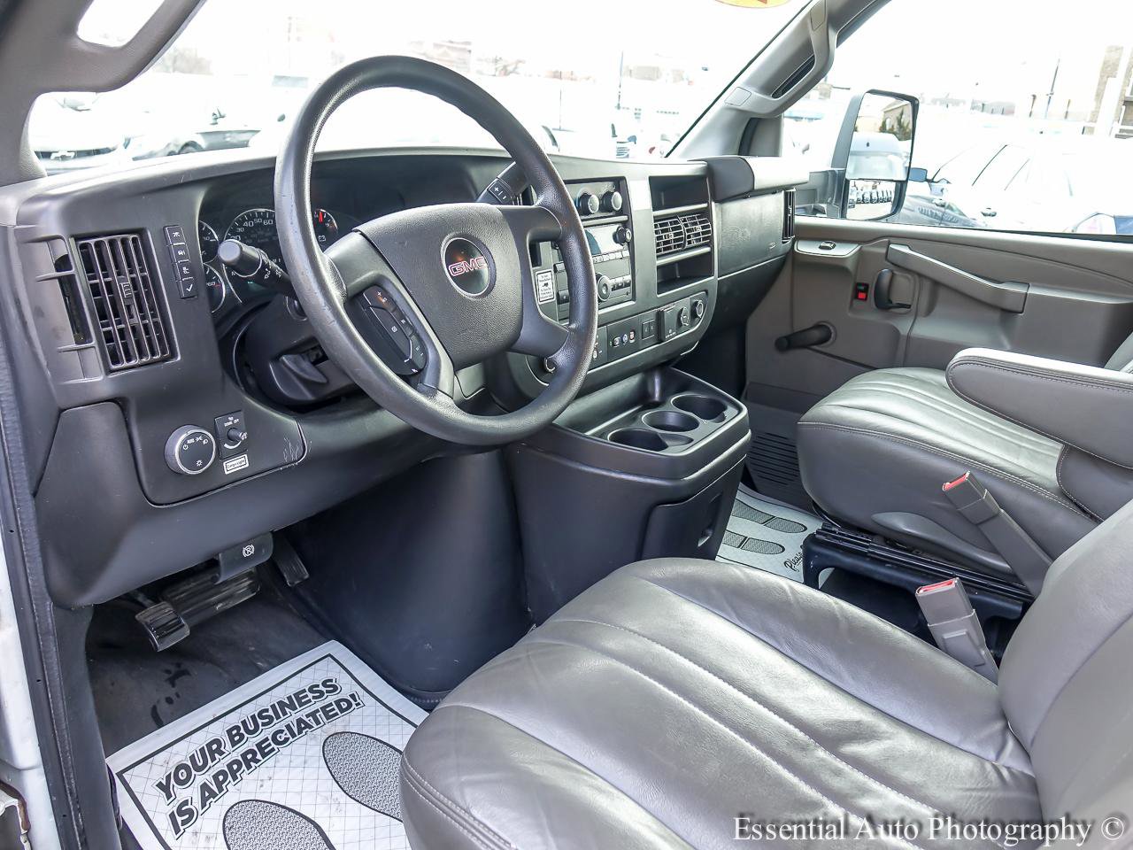 Used 2020 GMC Savana 3500 G3500 177 in. w/ Driver Convenience Package image 12