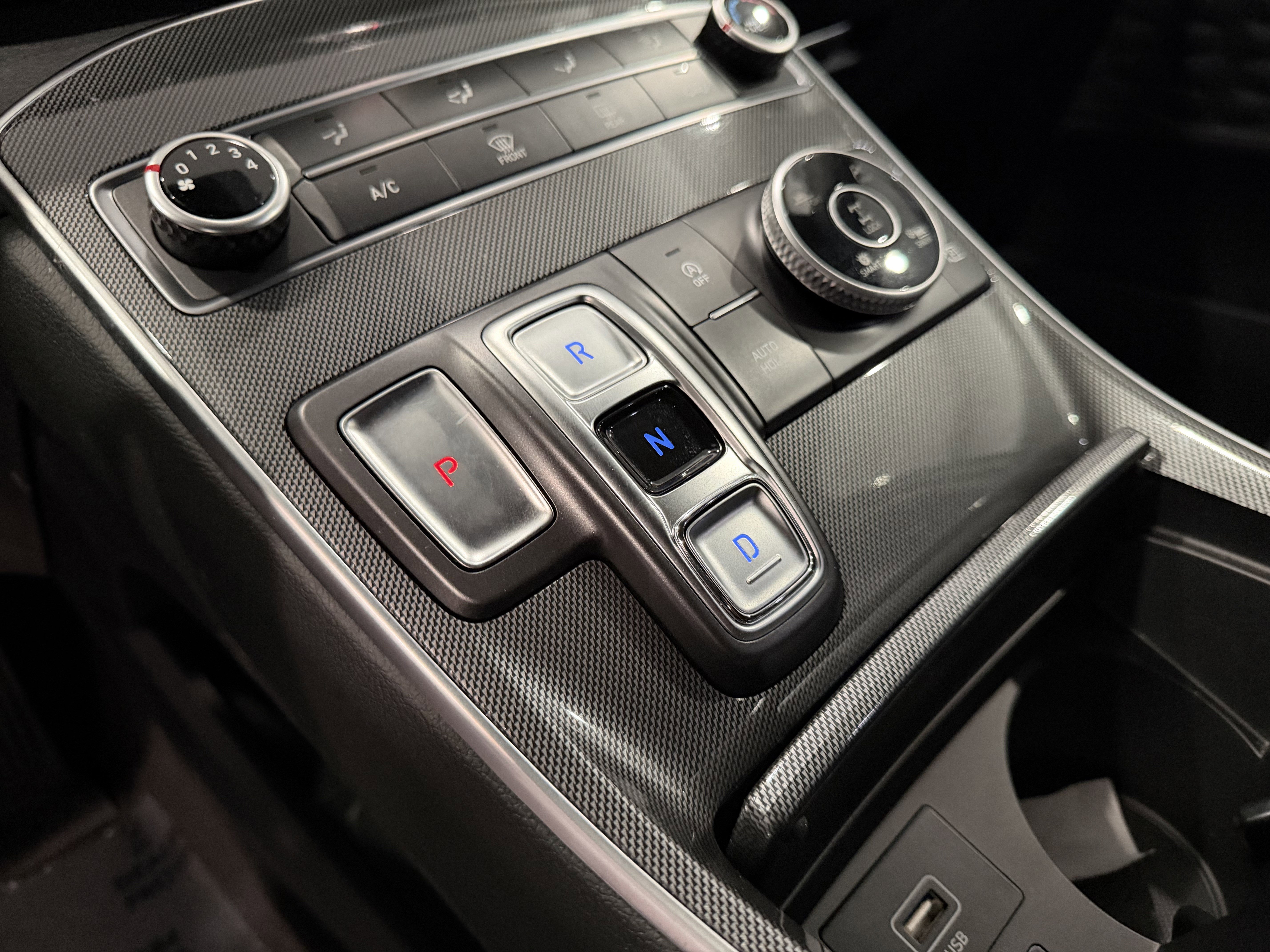 Used 2023 Hyundai Santa Fe SE image 18