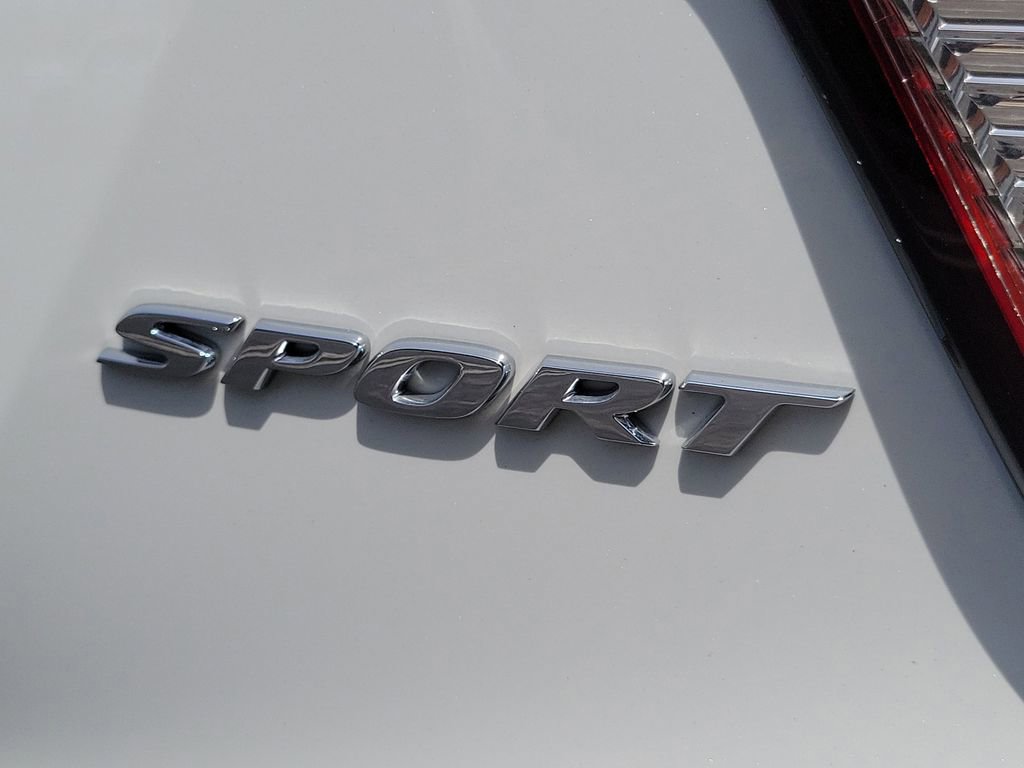 Certified 2021 Honda HR-V Sport image 9