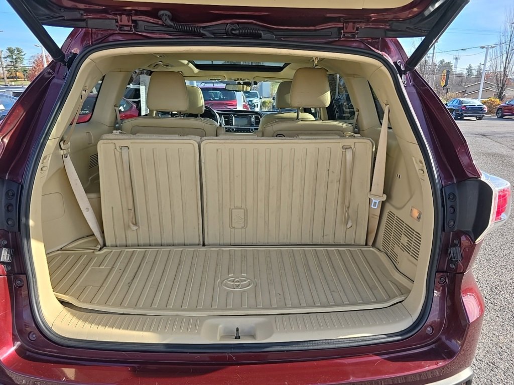 Used 2016 Toyota Highlander Limited Platinum image 6