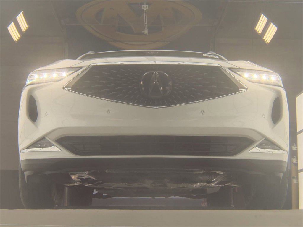 Used 2023 Acura MDX SH-AWD w/ Advance Package image 4