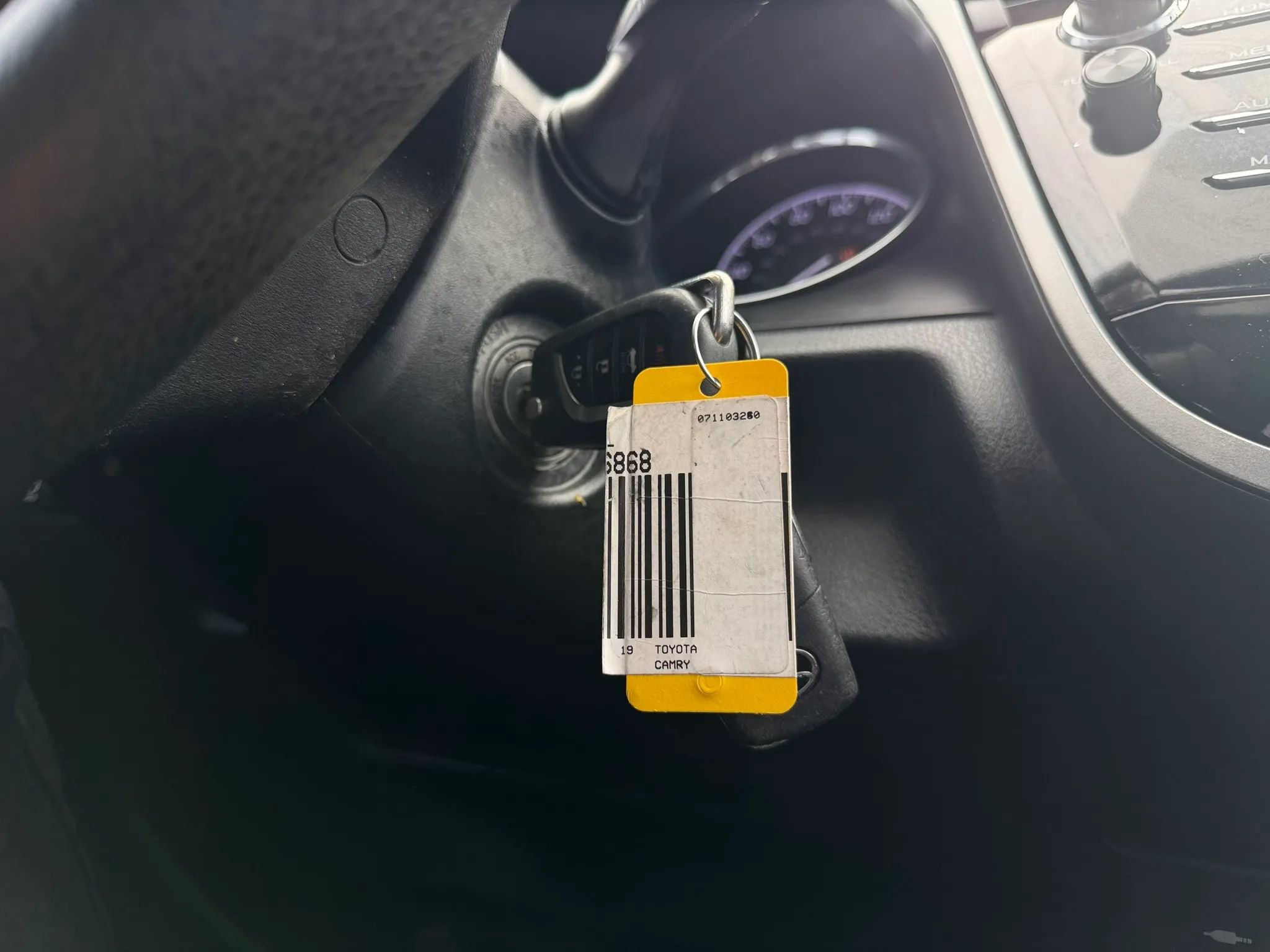 Used 2019 Toyota Camry LE FWD image 28