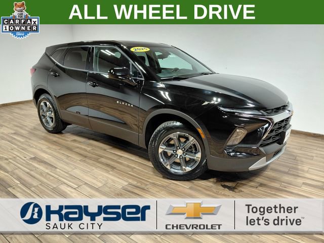 Used 2025 Chevrolet Blazer LT AWD/4WD image 1