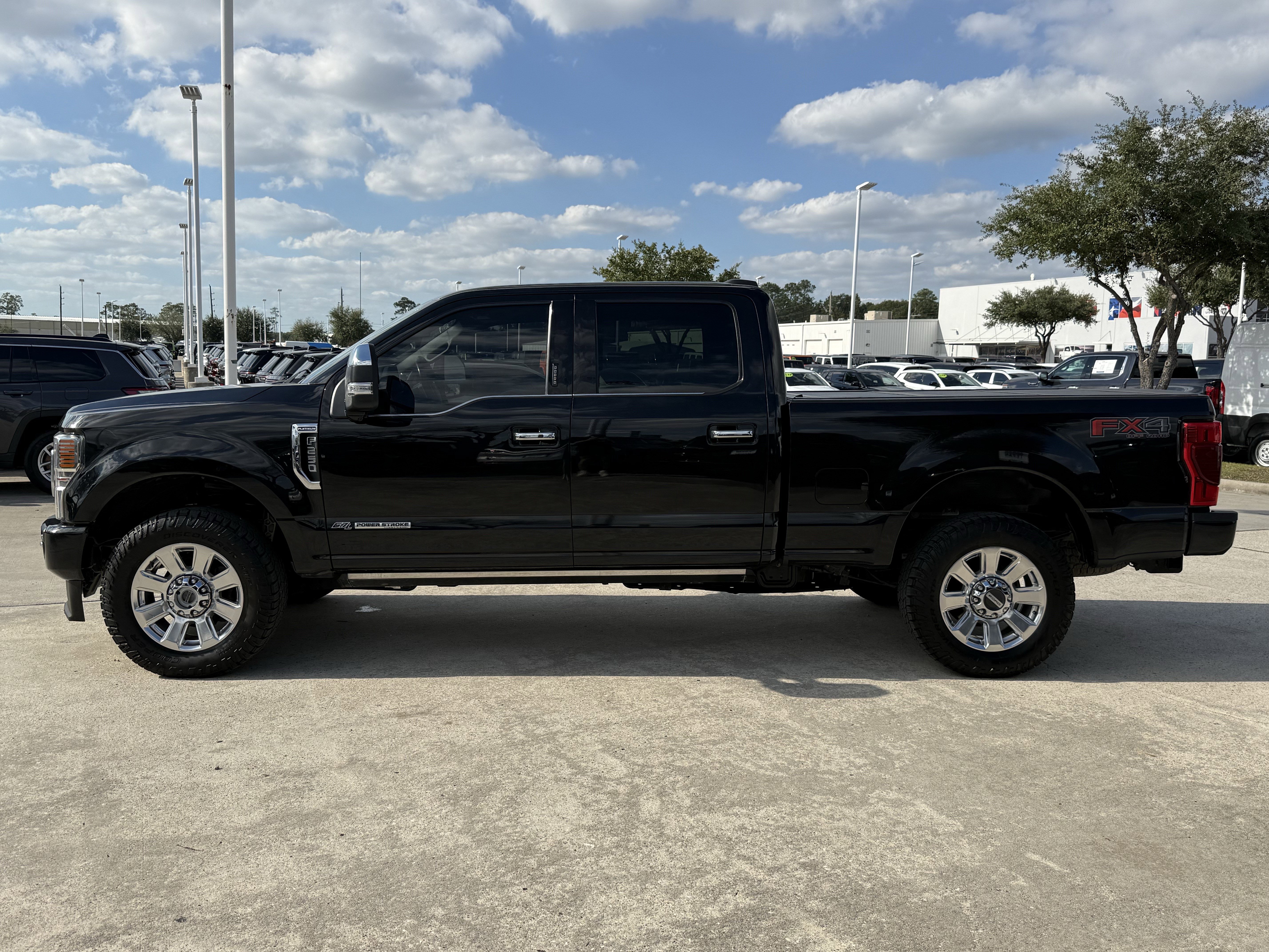 Used 2021 Ford F250 Platinum w/ FX4 Off-Road Package image 8