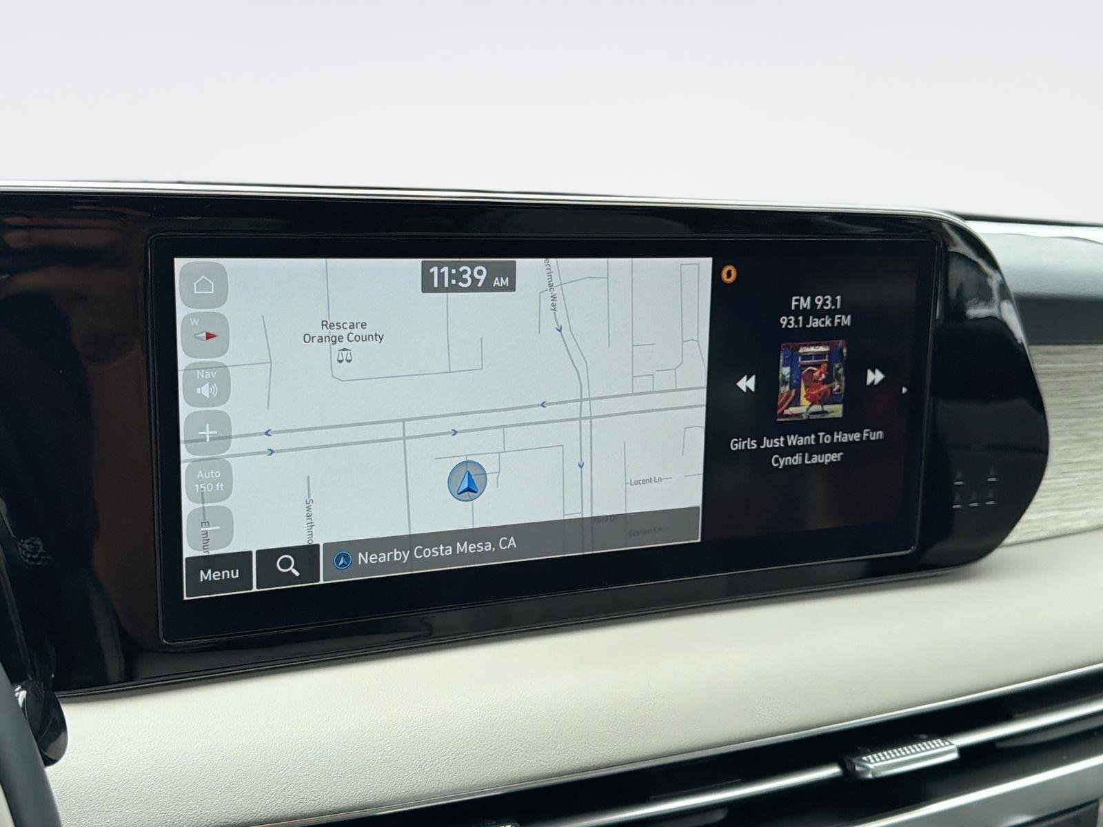 Used 2025 Hyundai Palisade Calligraphy FWD image 11
