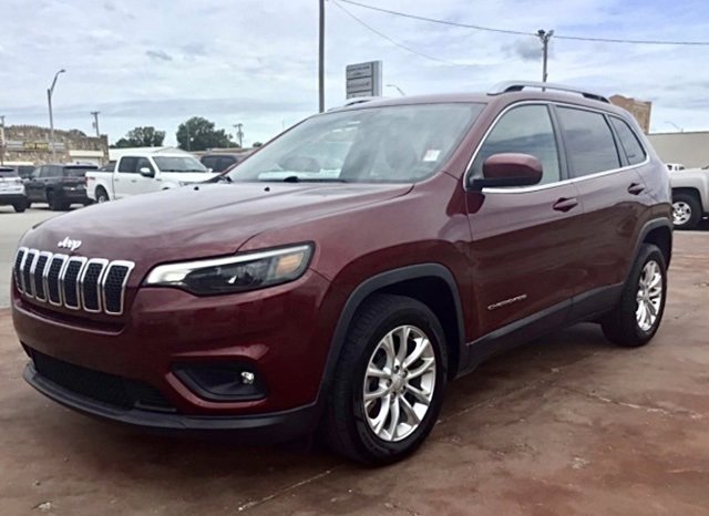 Used 2019 Jeep Cherokee Latitude w/ Cold Weather Group