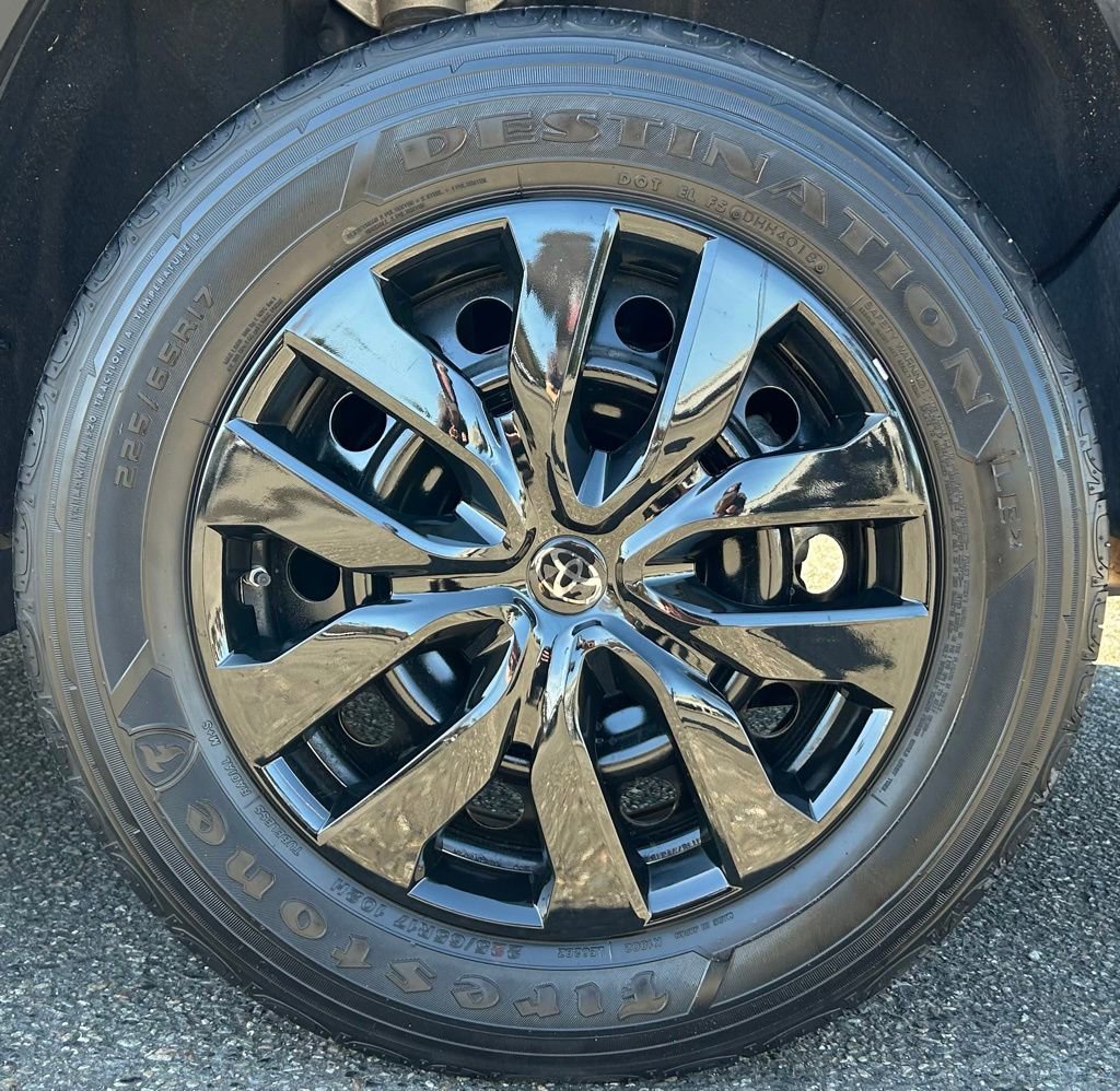 Certified 2022 Toyota RAV4 XLE image 26