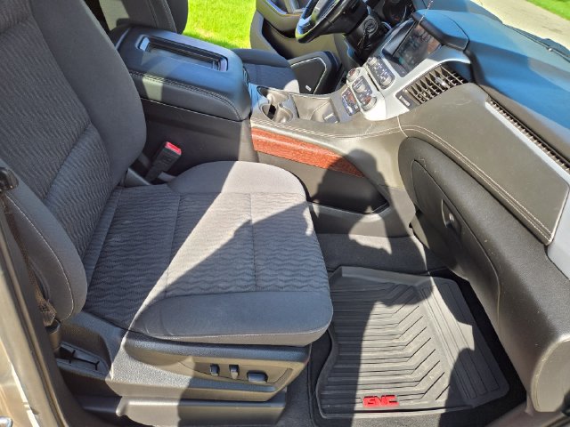 Used 2019 GMC Yukon SLE w/ SLE Value Package AWD/4WD image 6