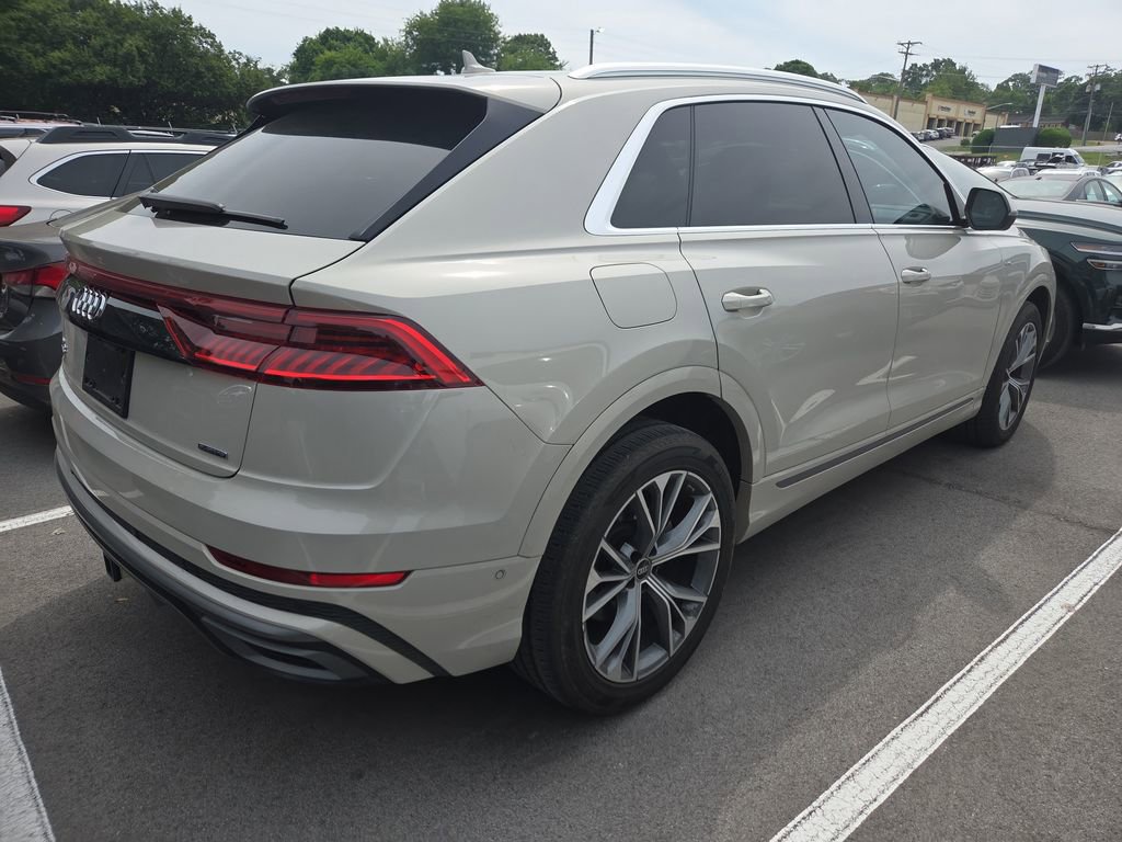 Used 2023 Audi Q8 Premium Plus AWD/4WD image 5