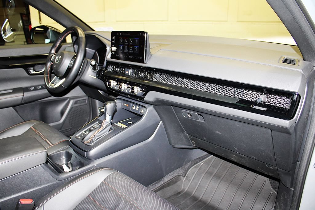 Used 2025 Honda CR-V Sport Touring image 30