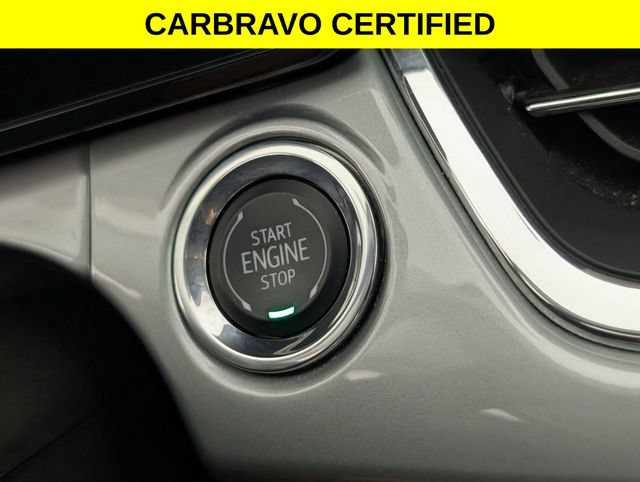 Certified 2025 Chevrolet Trax LT w/ LT Convenience Package FWD image 23