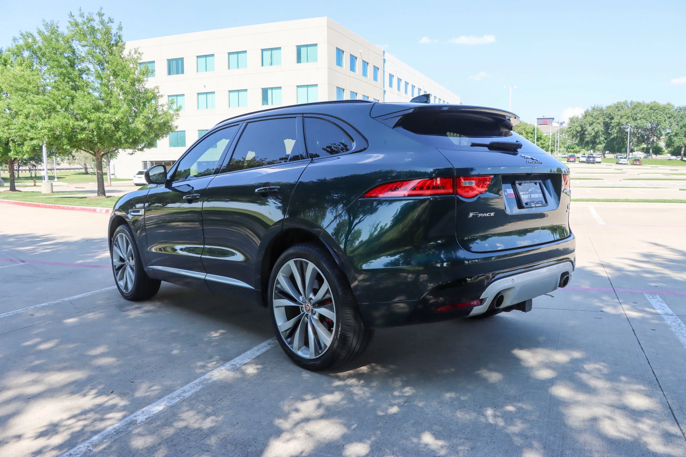 Used 2017 Jaguar F-PACE S AWD/4WD image 5