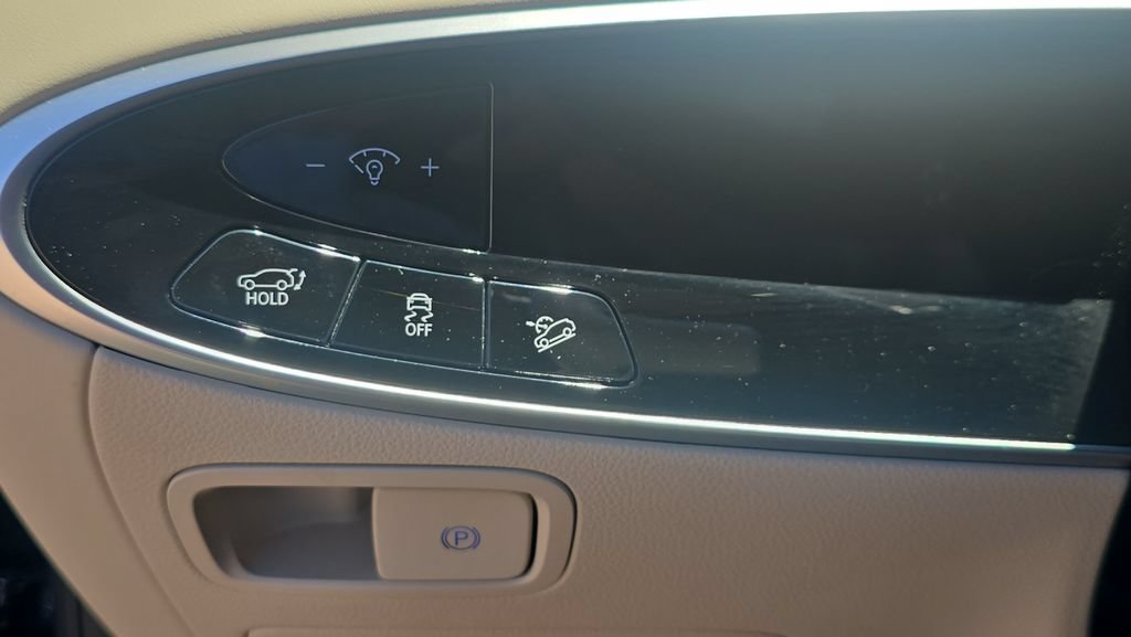 New 2026 Genesis GV70 2.5T Select AWD/4WD image 19