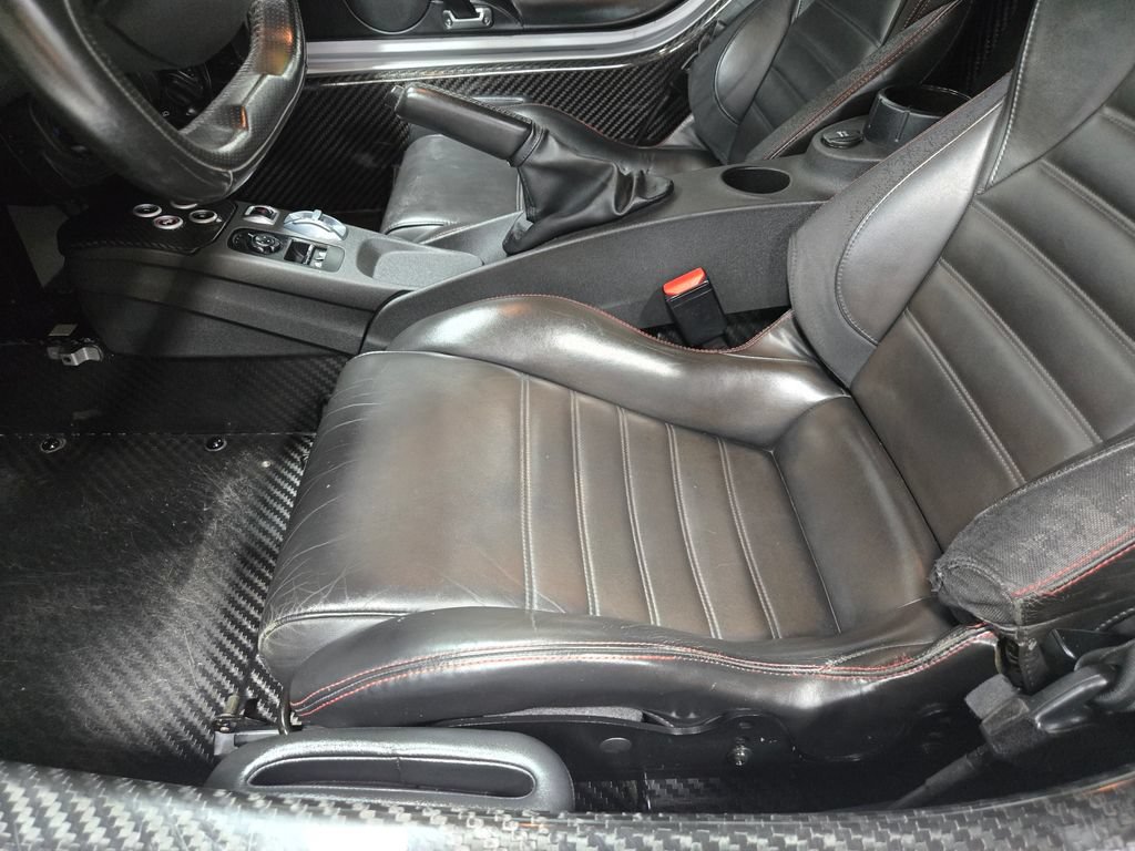 Used 2018 Alfa Romeo 4C Spider RWD image 15