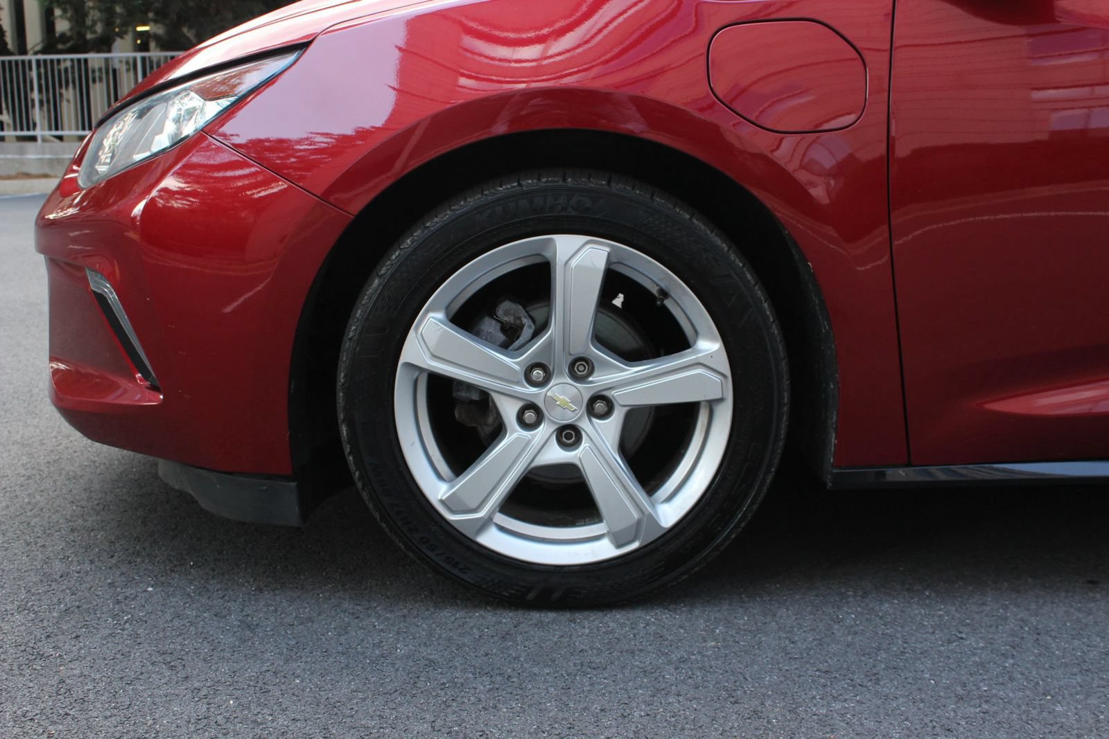 Used 2019 Chevrolet Volt LT w/ Power Convenience Package FWD image 11