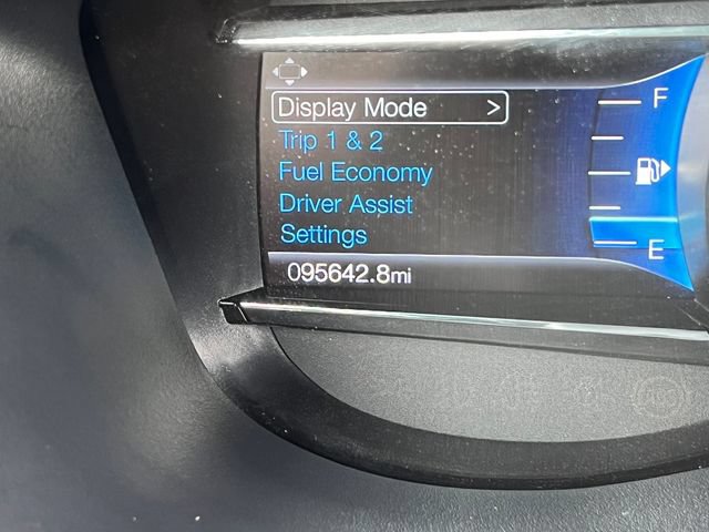 Used 2018 Ford Explorer XLT w/ Equipment Group 202A AWD/4WD image 7