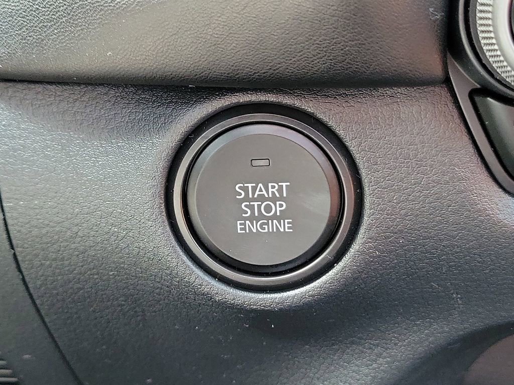 Certified 2025 MAZDA CX-50 Meridian Edition w/ Weather Package image 33