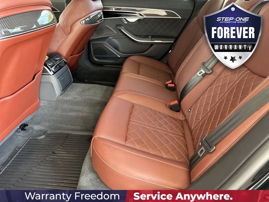Used 2024 Audi S8 AWD/4WD image 31