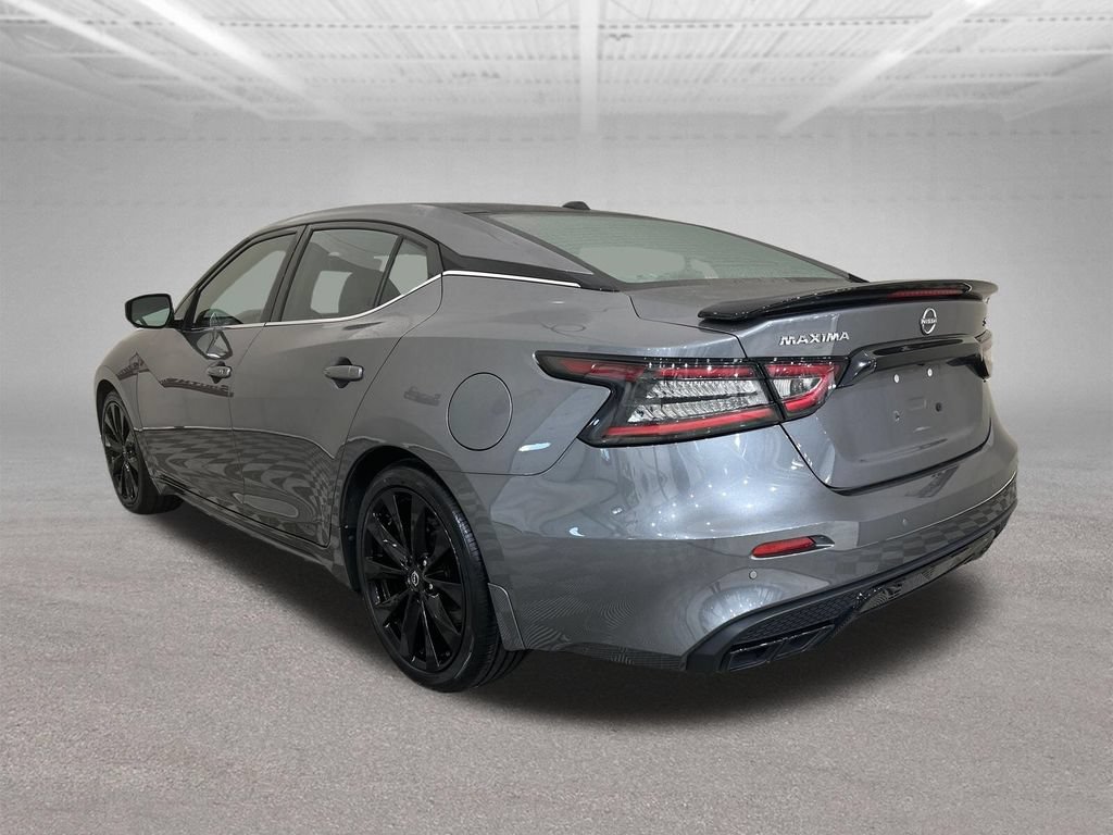 Used 2023 Nissan Maxima SR w/ Sport Mat Group FWD image 3