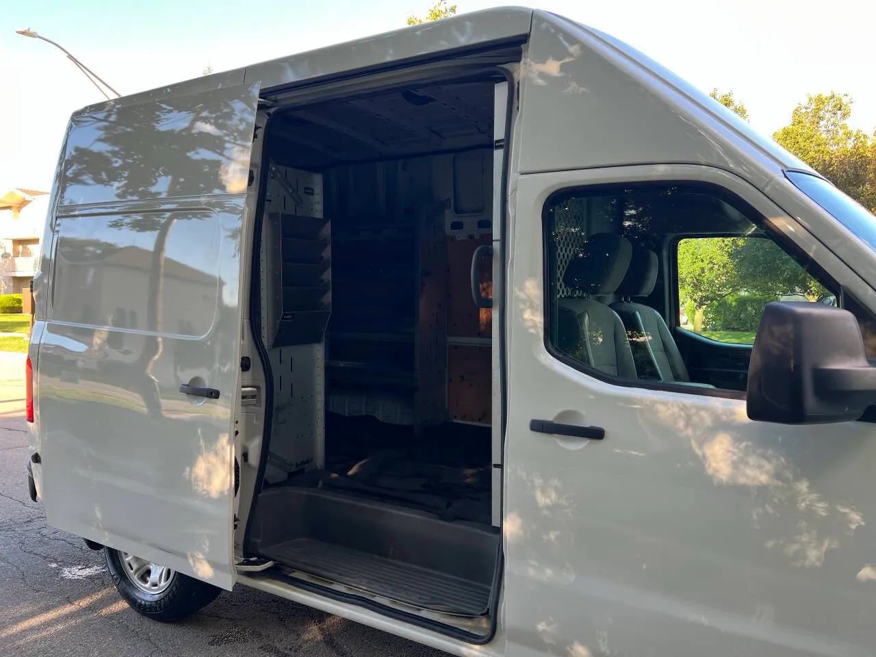 Used 2017 Nissan NV 2500 SV w/ Technology Package image 23