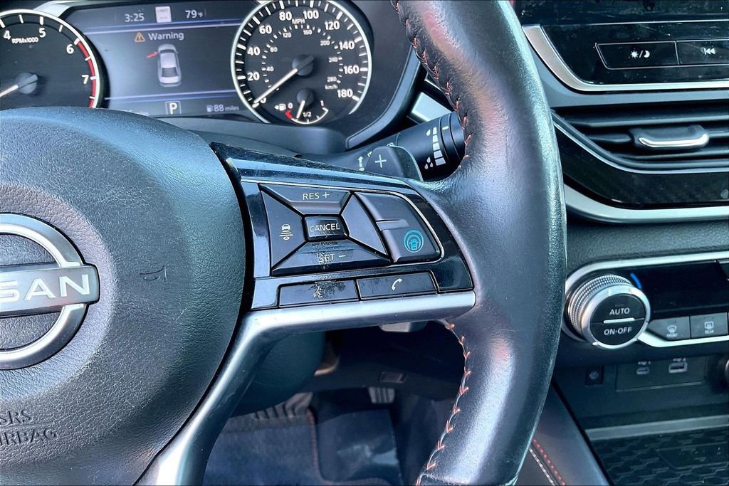 Used 2023 Nissan Altima 2.0 SR FWD image 14