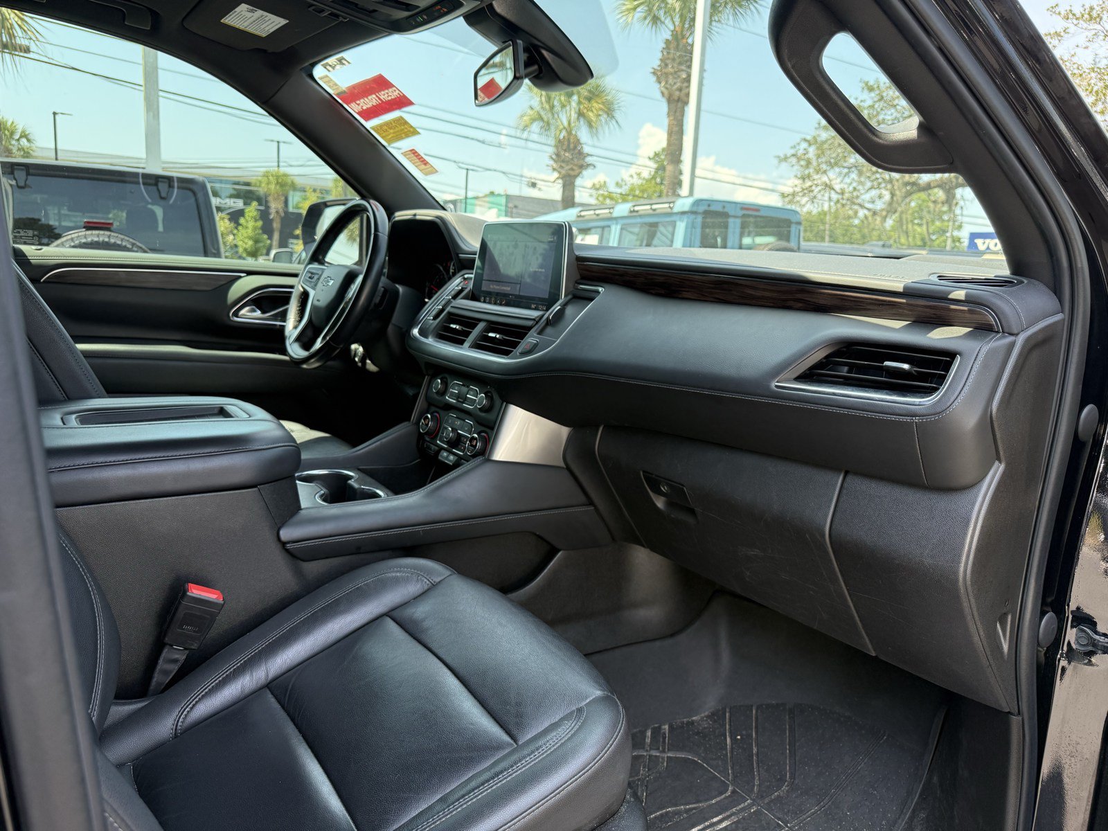 Used 2021 Chevrolet Suburban Z71 w/ Rear Media and Nav Package AWD/4WD image 33