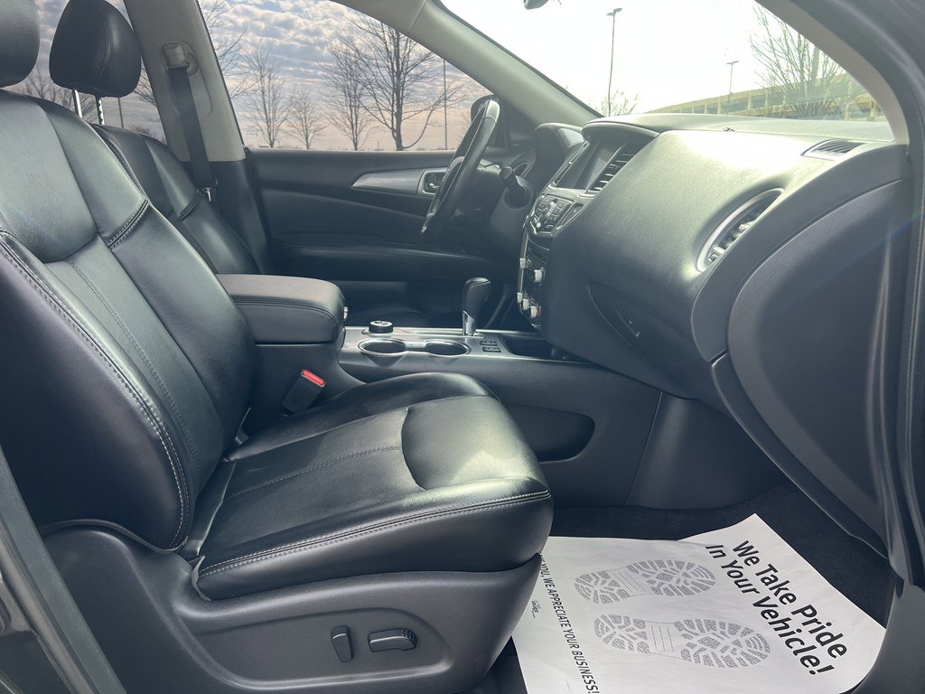 Used 2020 Nissan Pathfinder SL AWD/4WD image 11