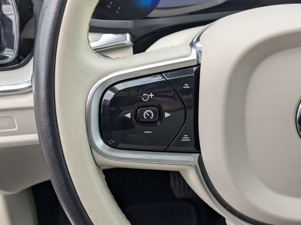 Used 2025 Volvo V60 B5 Cross Country Plus image 18