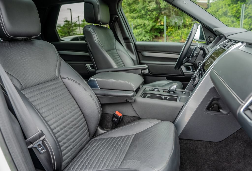 Used 2023 Land Rover Discovery S R-Dynamic AWD/4WD image 23