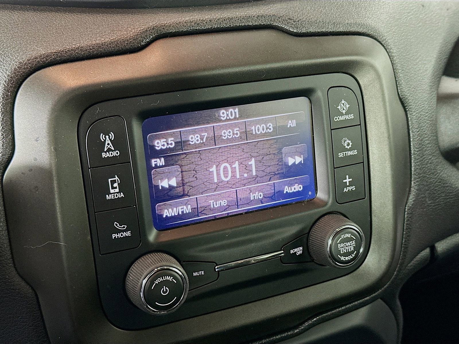 Used 2020 Jeep Renegade Sport w/ Sport Appearance Group image 16